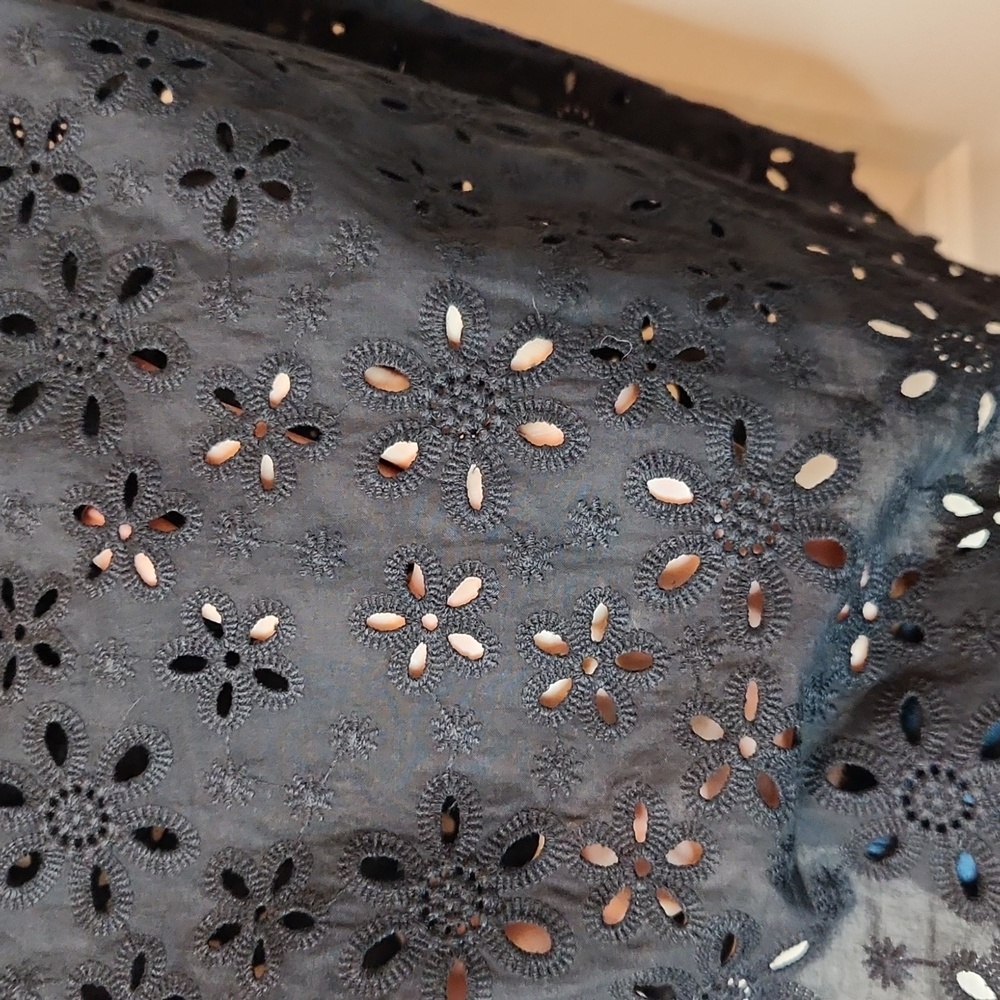 SALE! Kate Spade Black Daisy Eyelet Sleeveless Top Size 14 100% Cotton, Pristine - Picture 5 of 15